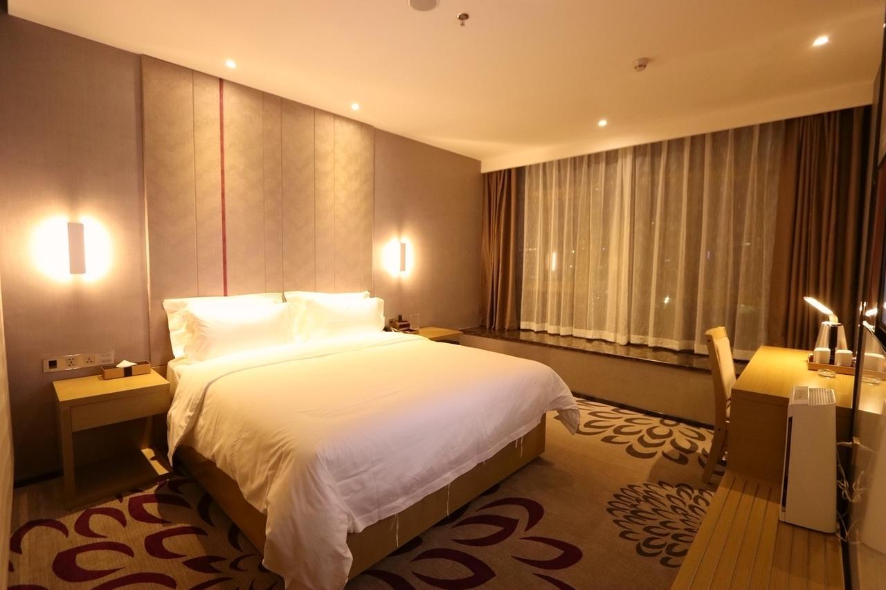 Lavande Hotel Foshan Yiwu Commodities City Exteriör bild