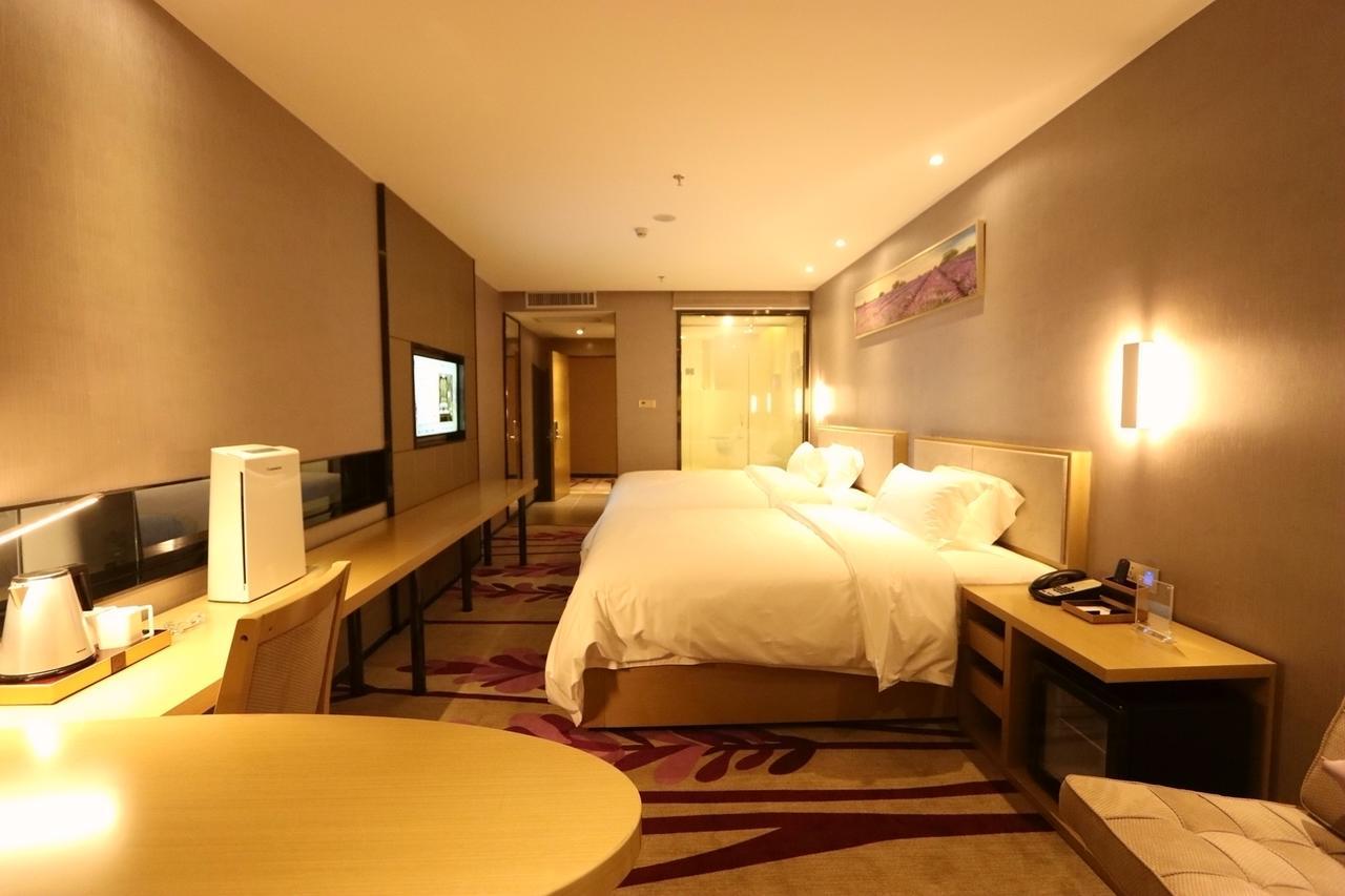 Lavande Hotel Foshan Yiwu Commodities City Exteriör bild