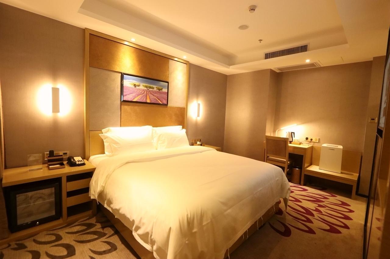 Lavande Hotel Foshan Yiwu Commodities City Exteriör bild