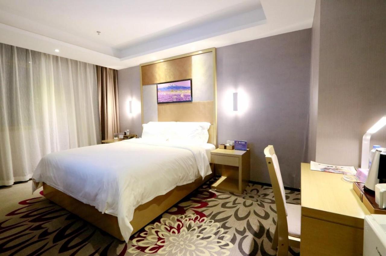 Lavande Hotel Foshan Yiwu Commodities City Exteriör bild